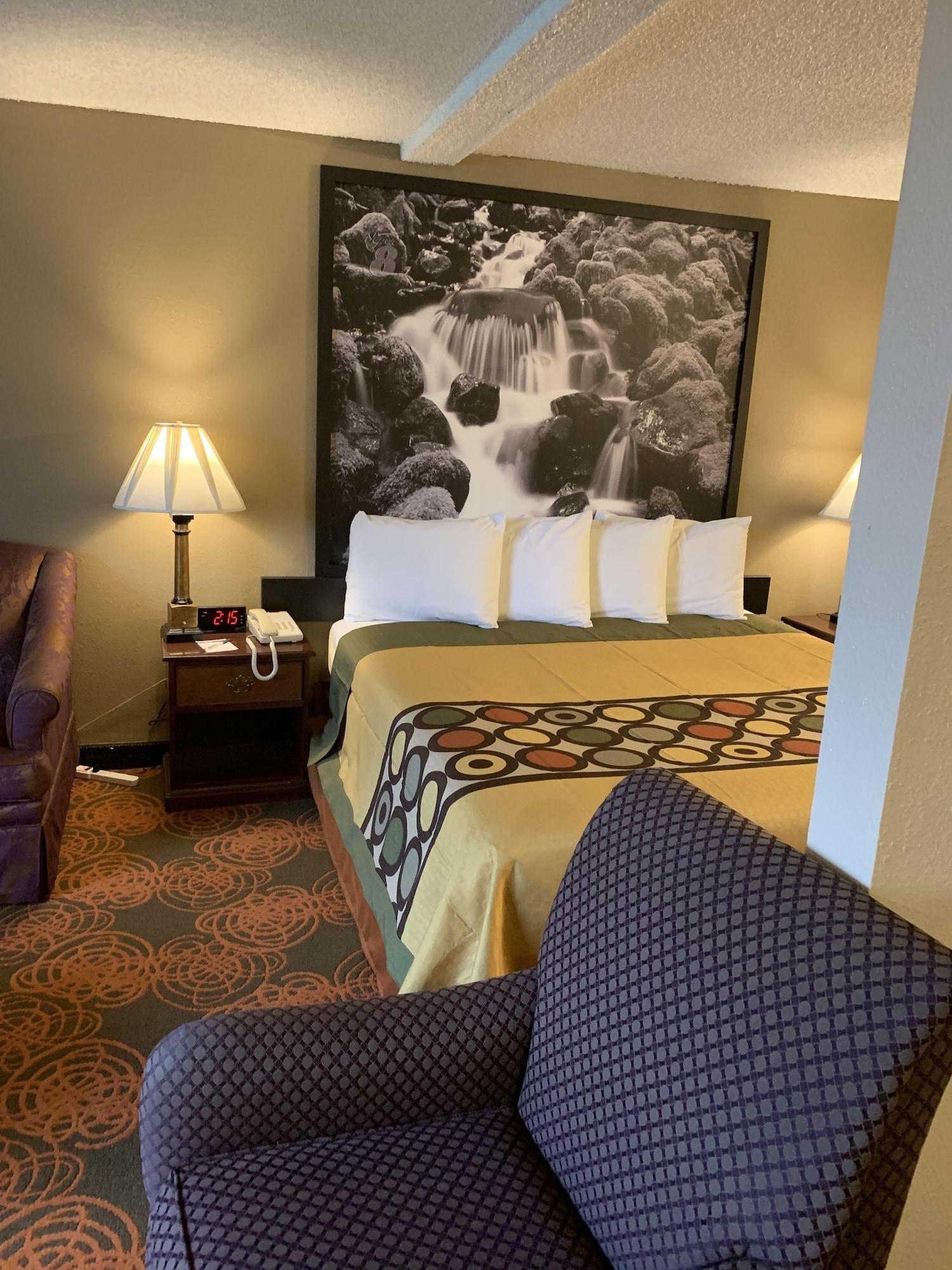 ซูเปอร์ 8 บาย วินด์แฮม ซีแทคแอร์พอร์ต Hotel ภายนอก รูปภาพ