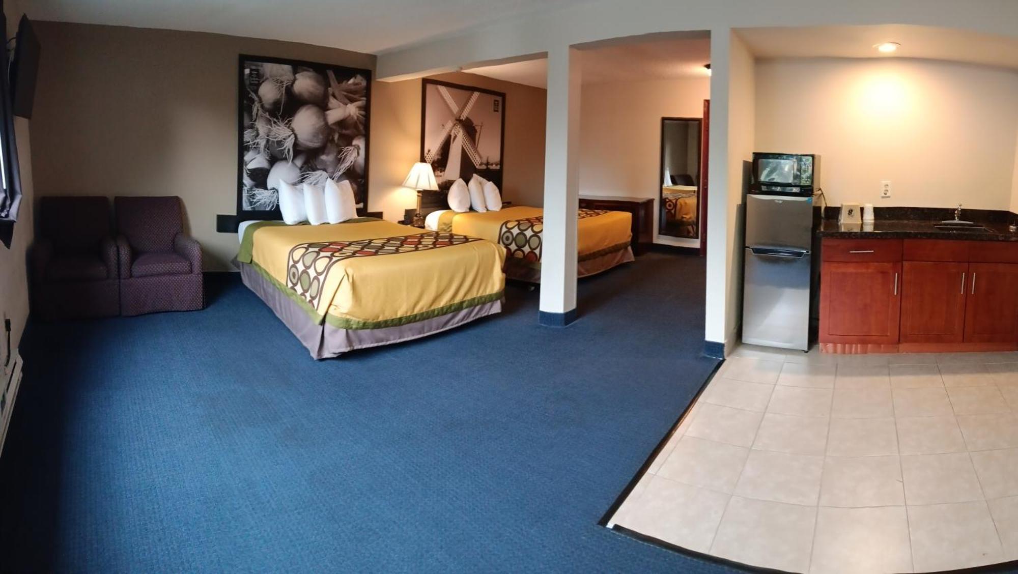 ซูเปอร์ 8 บาย วินด์แฮม ซีแทคแอร์พอร์ต Hotel ภายนอก รูปภาพ