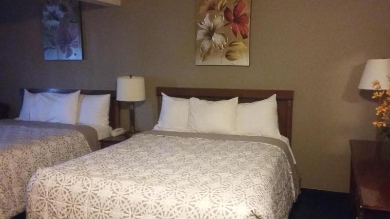ซูเปอร์ 8 บาย วินด์แฮม ซีแทคแอร์พอร์ต Hotel ภายนอก รูปภาพ